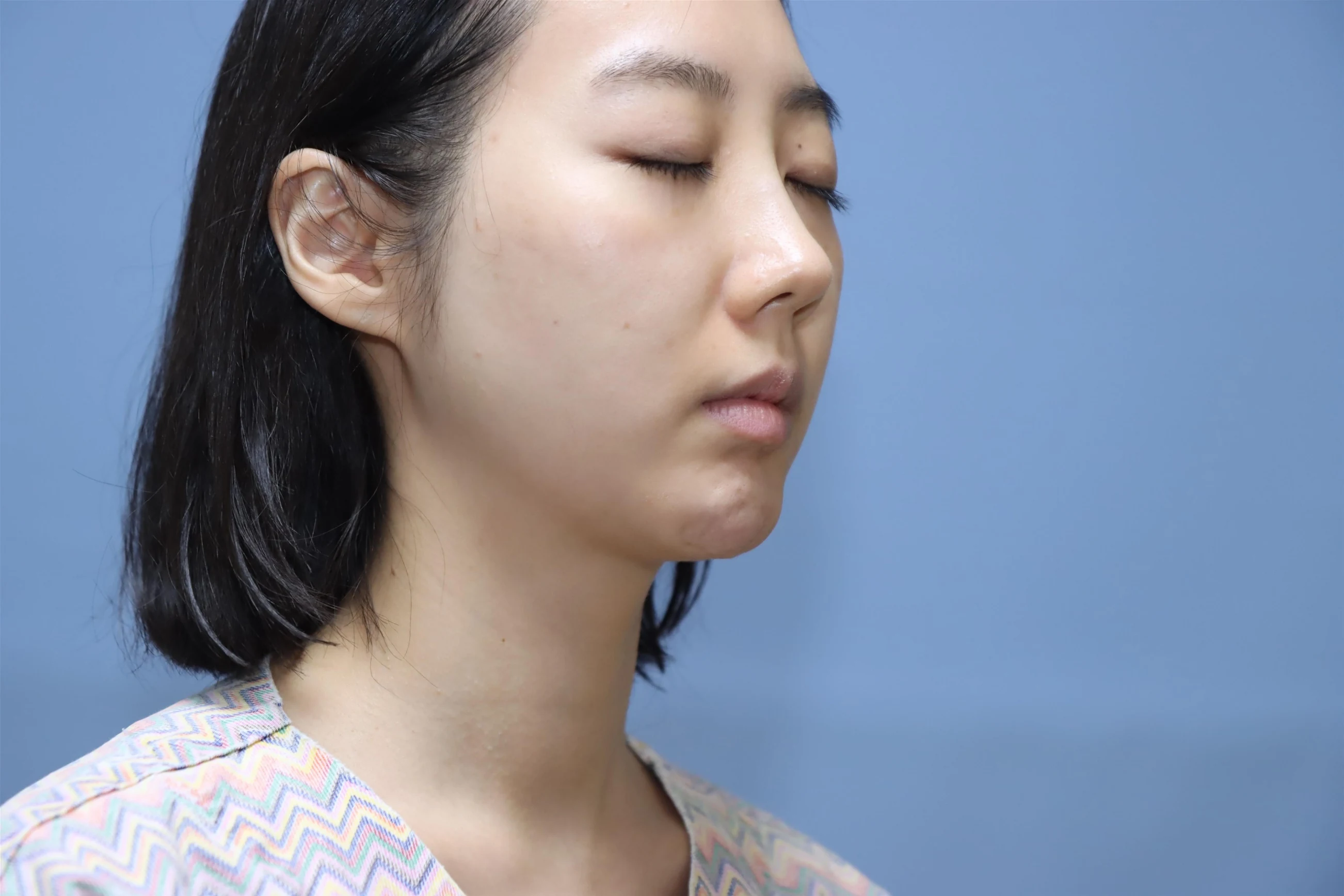 앞턱 근육 뭉침
