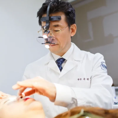 [메디컬월드뉴스]눈 처짐, 내시경 이마 눈썹 거상술 장점 및 주의점은?