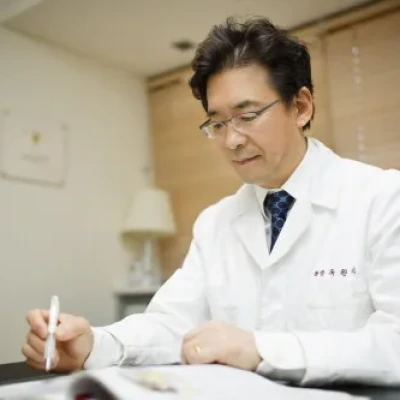 [메디컬투데이] 눈 밑 노화 개선하는 하안검 성형, 개인별 증상 고려한 맞춤 수술 필요